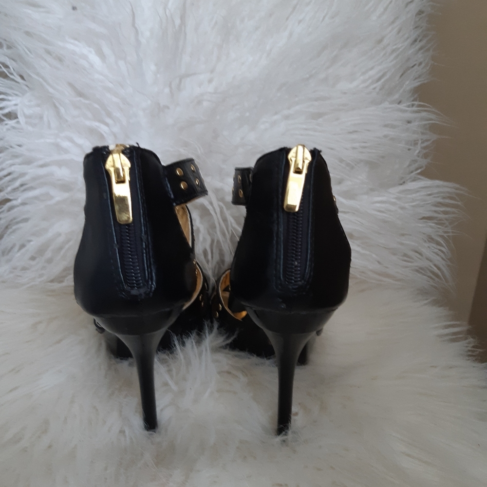 Transit Shoes - Picture 2 of 4